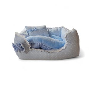 Cama Acolchada Azul con Lazo y Cojín